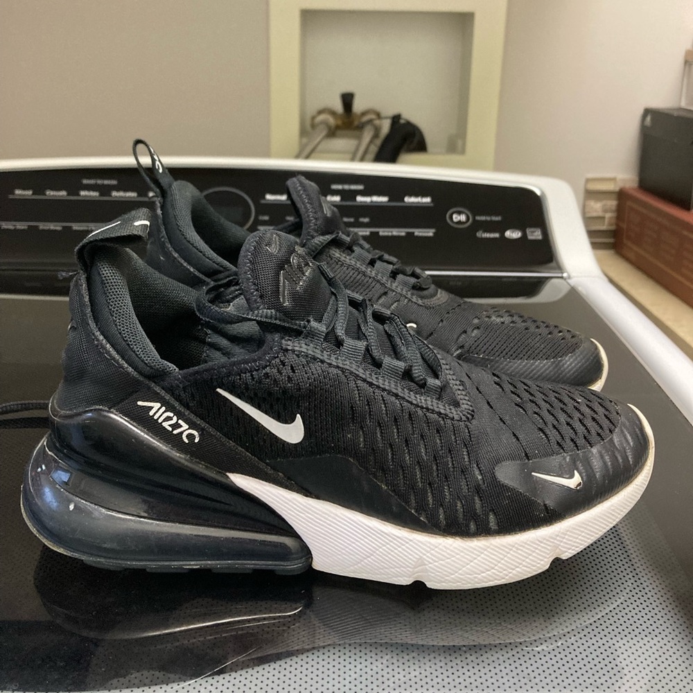 Nike Air Max 270
